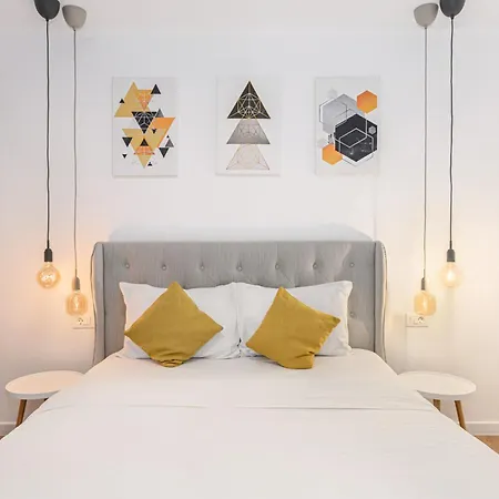Koa - Hidden Old Town Apartment Brasov