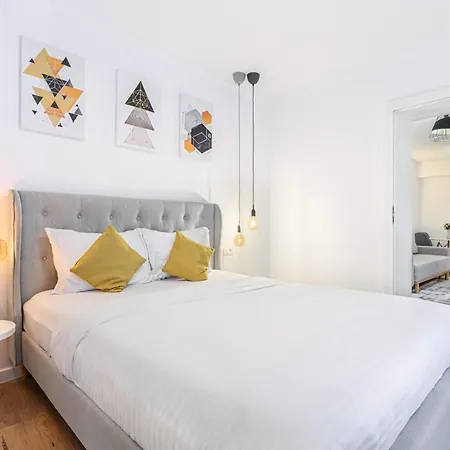 Koa - Hidden Old Town Apartment Brasov