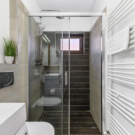 Koa - Hidden Old Town Apartment Brasov